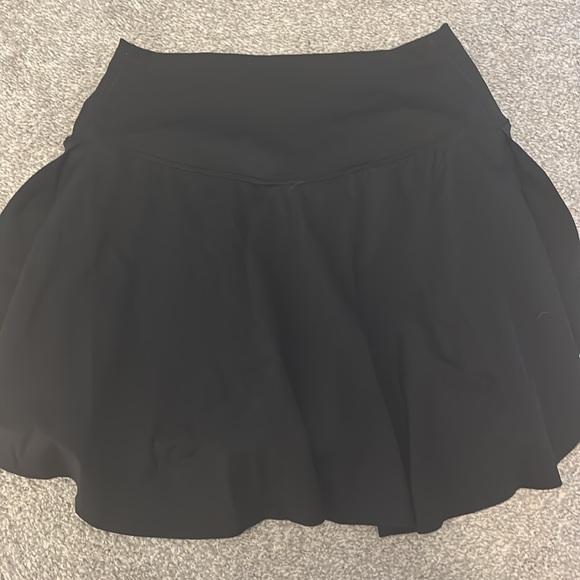 Halara Black Skirt - Picture 3 of 4